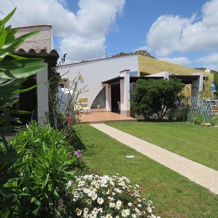 Holiday Home Mirto Marino - Rei410 By Interhome Costa Rei Eksteriør billede