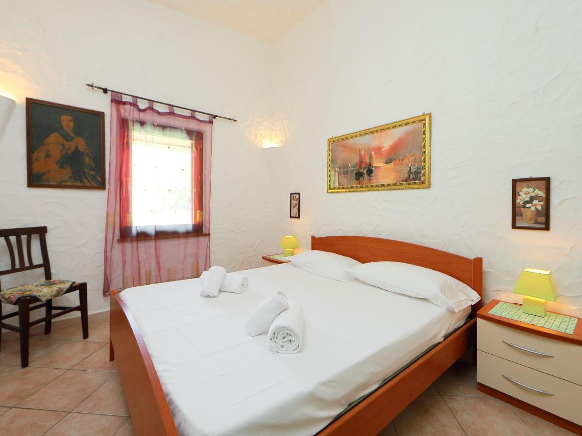 Holiday Home Mirto Marino - Rei410 By Interhome Costa Rei Eksteriør billede